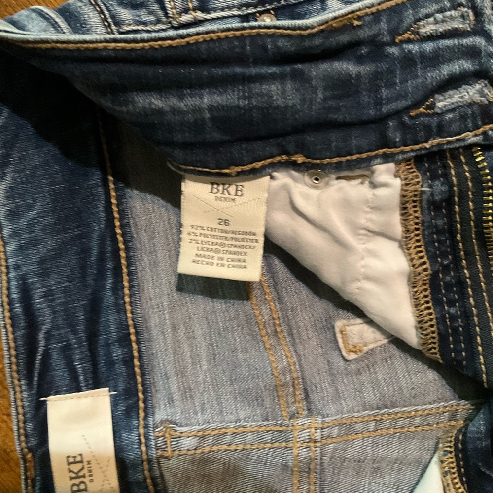 BKE Blue Jean Shorts Distressed Cut-Off Style - Picture 3 of 4